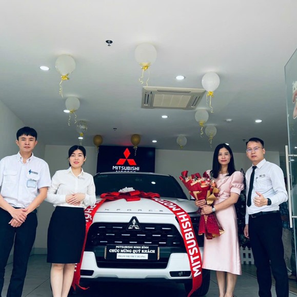 tuân mitsubishi ninh bình giao xe 1